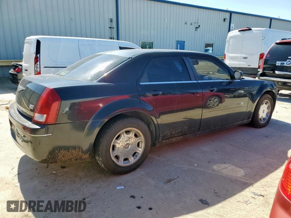 2006 Chrysler 300 Touring z VIN 2C3KA53G96H360856, wystawiony jako Copart lot #57558675 z przebiegiem 254 051 mil mil oraz Czysty tytuł • Clean title. Historia ofert i sprzedaży dostępna na DreamBid. Obrazek 3.