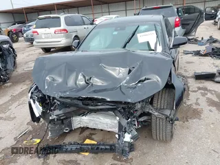2024 Cadillac CT4 Luxury z VIN 1G6DJ5RK7R0101102, wystawiony jako IAAI lot #41906123 z przebiegiem 5 690 mil mil oraz . Historia ofert i sprzedaży dostępna na DreamBid. Obrazek 6.