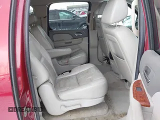 2007 Chevrolet Suburban LT with VIN 3GNFK16377G232295, listed as a IAAI auction lot 41617144 with 229,159 mi miles. Bid and sale history available at carsss.com. Image 8.