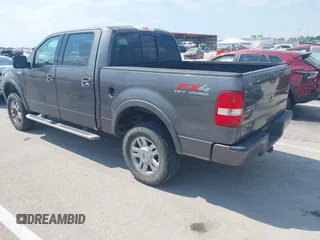 2004 Ford F-150 XLT с VIN 1FTPW14544FA13281, выставлен на аукционе IAAI как лот 42609212 с пробегом 174 385 миль миль и . История ставок и продаж доступна на DreamBid. Изображение 3.