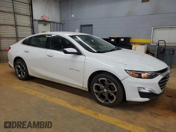 2020 Chevrolet Malibu LT with VIN 1G1ZD5ST3LF108526, listed as a Copart auction lot 49034055 with 119,791 mi miles and Salvage Title. Bid and sale history available at DreamBid. Image 4.