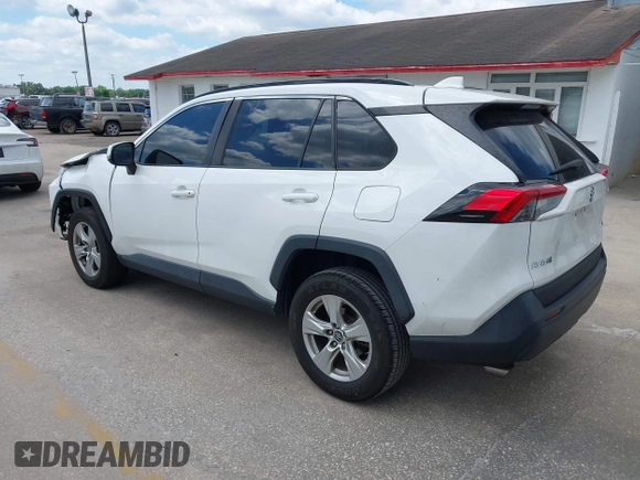 2019 Toyota RAV4 XLE with VIN 2T3W1RFVXKW033696, listed as a IAAI auction lot 42044151 with 126,872 mi miles and . Bid and sale history available at DreamBid. Image 3.