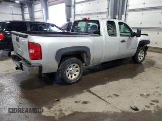 2010 Chevrolet Silverado 1500 with VIN 1GCSKPE31AZ215902, listed as a Copart auction lot 46908275 with 135,645 mi miles and Salvage Title. Bid and sale history available at DreamBid. Image 3.