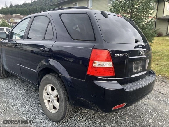 2009 Kia Sorento LX with VIN KNDJD735095890122, listed as a IAAI auction lot 41049479 with 153,333 mi miles. Bid and sale history available at carsss.com. Image 3.