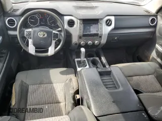 2015 Toyota Tundra SR5 z VIN 5TFDW5F1XFX458366, wystawiony jako Copart lot #59626355 z przebiegiem 350 387 mil mil oraz Czysty tytuł • Clean title. Historia ofert i sprzedaży dostępna na DreamBid. Obrazek 8.