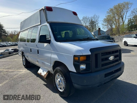 2014 Ford Econoline Cargo Commercial with VIN 1FTNS2EWXEDA65012, listed as a Copart auction lot 55211795 with 181,271 mi miles and Clean Title. Bid and sale history available at carsss.com. Image 4.