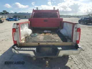 2018 Ford F-350 XL with VIN 1FT7W3AT3JEC82520, listed as a Copart auction lot 80489964 with 157,776 mi miles and Clean Title. Bid and sale history available at DreamBid. Image 6.