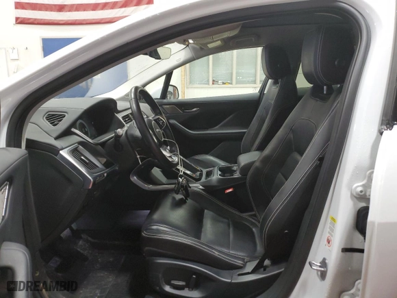 2020 Jaguar I-PACE SE with VIN SADHC2S13L1F80362, listed as a Copart auction lot 44034395 with 67,050 mi miles and Salvage Title. Bid and sale history available at carsss.com. Image 7.