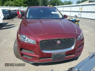 2017 Jaguar F-Pace 35t Premium with VIN SADCJ2BV2HA882572, listed as a Copart auction lot 62032955 with 84,599 mi miles and Clean title. Bid and sale history available at DreamBid. Image 5.