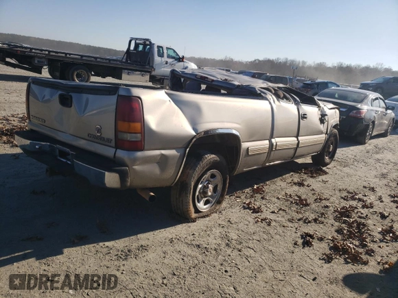 2000 Chevrolet Silverado 1500 LS with VIN 2GCEC19V3Y1241827, listed as a Copart auction lot 83176464 with 0 mi miles and Salvage Title. Bid and sale history available at carsss.com. Image 3.