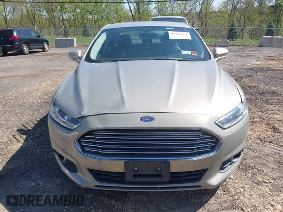 2016 Ford Fusion SE with VIN 3FA6P0HD8GR117421, listed as a IAAI auction lot 42146157 with 136,947 mi miles. Bid and sale history available at carsss.com. Image 12.