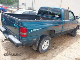 1998 Dodge 1500 with VIN 3B7HF13Z6WG229725, listed as a IAAI auction lot 42092548 with Not Provided miles and . Bid and sale history available at DreamBid. Image 4.