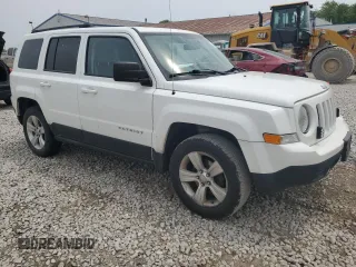 2015 Jeep Patriot Sport with VIN 1C4NJRBB2FD358059, listed as a Copart auction lot 60173745 with 129,984 mi miles and Salvage title. Bid and sale history available at DreamBid. Image 4.