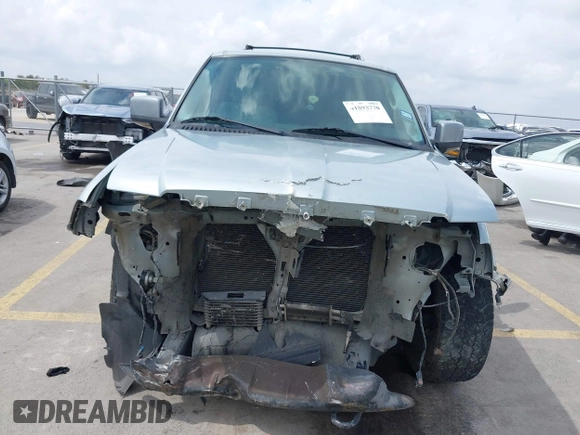 2005 Lincoln Navigator Luxury z VIN 5LMFU27505LJ13960, wystawiony jako IAAI lot #41893770 z przebiegiem Nie podano mil oraz . Historia ofert i sprzedaży dostępna na DreamBid. Obrazek 6.