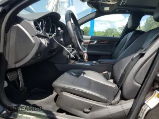 2014 Mercedes-Benz C 250 Sport с VIN WDDGF4HB0EA963286, выставлен на аукционе Copart как лот 61560185 с пробегом 120 689 миль миль и Списание • Salvage title. История ставок и продаж доступна на DreamBid. Изображение 6.