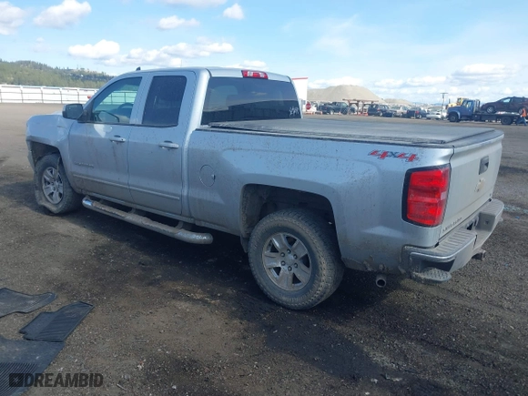 2017 Chevrolet Silverado 1500 LT with VIN 1GCVKREC2HZ202207, listed as a IAAI auction lot 41755285 with 157,018 mi miles. Bid and sale history available at carsss.com. Image 3.
