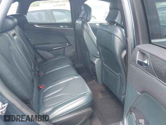 2019 Lincoln MKC Reserve with VIN 5LMCJ3C94KUL22859, listed as a IAAI auction lot 41963707 with 123,299 mi miles and . Bid and sale history available at DreamBid. Image 8.