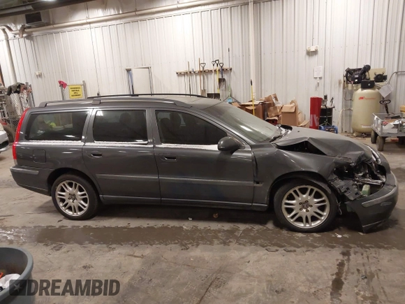 2003 Volvo V70 with VIN YV1SW58D632315898, listed as a IAAI auction lot 41317254 with 153,768 mi miles and . Bid and sale history available at DreamBid. Image 13.