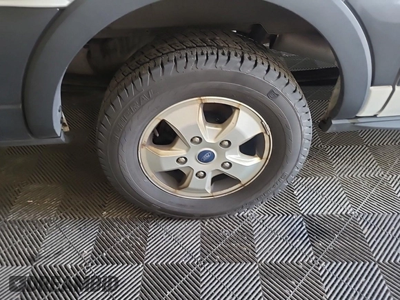 2019 Ford Transit с VIN 1FTYR1YG0KKA38013, выставлен на аукционе IAAI как лот 42832415 с пробегом 113 443 миль миль и . История ставок и продаж доступна на DreamBid. Изображение 10.