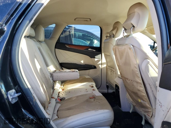 2018 Lincoln MKC Select with VIN 5LMCJ2C95JUL30445, listed as a Copart auction lot 73980604 with Not Provided miles and Non Repairable. Bid and sale history available at DreamBid. Image 11.