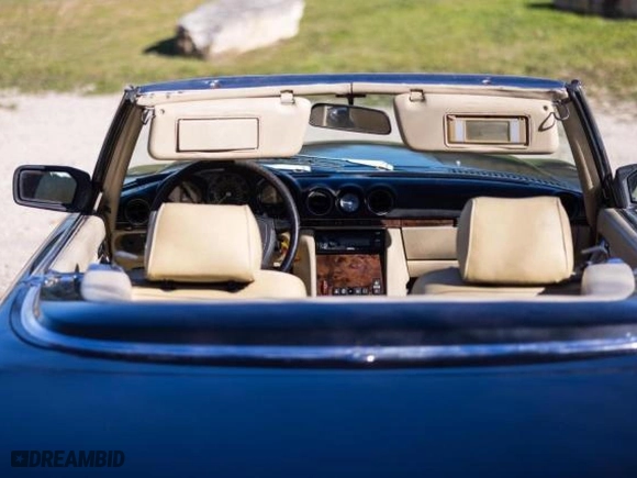 1988 Mercedes-Benz 560 Series 560SL with VIN WDBBA48D6JA089118, listed as a Copart auction lot 78076474 with 154,190 mi miles and Clean Title. Bid and sale history available at carsss.com. Image 6.