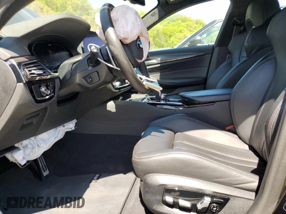 2021 BMW M5 z VIN WBS83CH04MCG09673, wystawiony jako Copart lot #55321695 z przebiegiem 39 443 mil mil oraz Szkody całkowita. Historia ofert i sprzedaży dostępna na DreamBid. Obrazek 7.