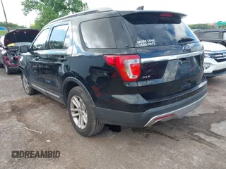 2017 Ford Explorer XLT с VIN 1FM5K7D89HGC74840, выставлен на аукционе IAAI как лот 42355508 с пробегом 168 653 миль миль и . История ставок и продаж доступна на DreamBid. Изображение 3.