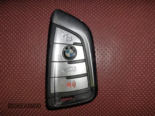 2022 BMW X6 M50i z VIN 5UXCY8C05N9J18577, wystawiony jako IAAI lot #41982042 z przebiegiem 64 155 mil mil oraz . Historia ofert i sprzedaży dostępna na DreamBid. Obrazek 11.