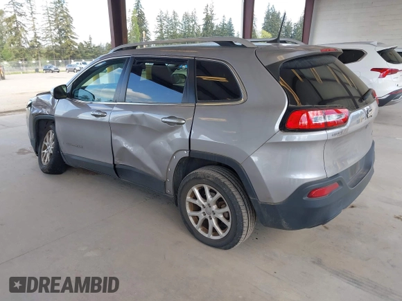 2018 Jeep Cherokee Latitude Plus z VIN 1C4PJLLB9JD573435, wystawiony jako IAAI lot #42163796 z przebiegiem 57 486 mil mil oraz . Historia ofert i sprzedaży dostępna na DreamBid. Obrazek 3.