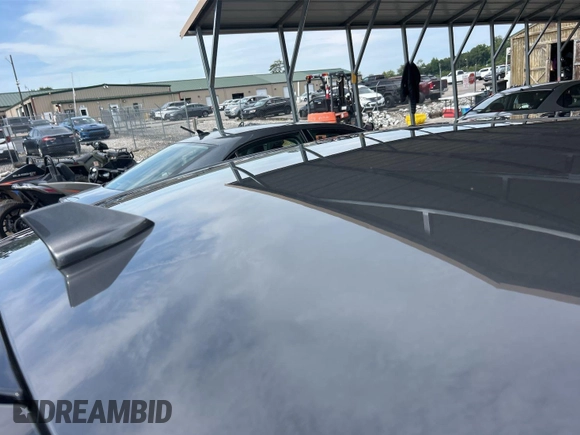 2020 Ford Fusion SEL with VIN 3FA6P0CD7LR197568, listed as a IAAI auction lot 42725343 with 111,304 mi miles and . Bid and sale history available at DreamBid. Image 4.