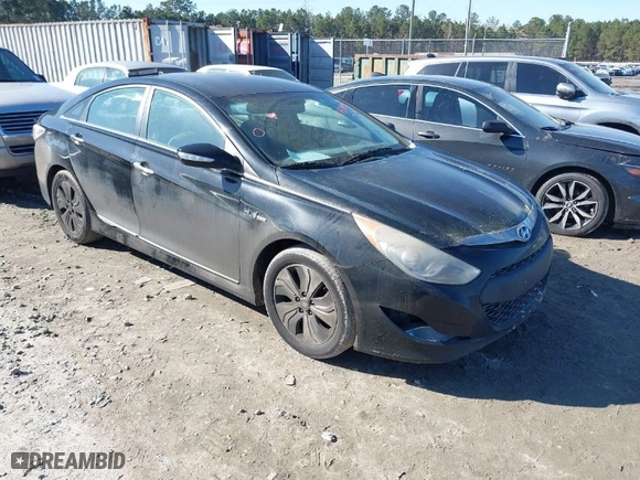2015 Hyundai Sonata Hybrid Limited with VIN KMHEC4A47FA131110, listed as a IAAI auction lot 41638409 with 178,974 mi miles. Bid and sale history available at carsss.com. Image 1.