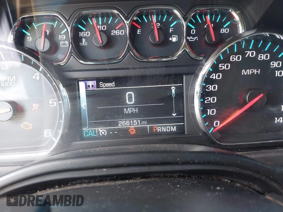 2016 Chevrolet Suburban LS with VIN 1GNSCGKCXGR261780, listed as a IAAI auction lot 42348999 with 266,151 mi miles and . Bid and sale history available at DreamBid. Image 7.