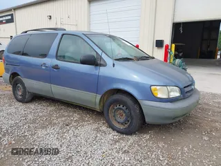 2000 Toyota Sienna LE with VIN 4T3ZF13C2YU279329, listed as a IAAI auction lot 42613434 with 200,195 mi miles and . Bid and sale history available at DreamBid. Image 1.