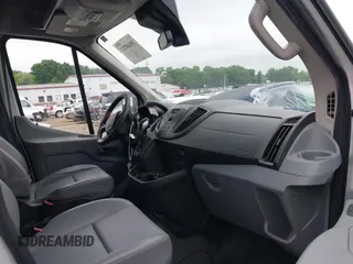 2016 Ford Transit с VIN 1FTYE2CM4GKA53880, выставлен на аукционе IAAI как лот 39149763 с пробегом 171 093 миль миль и . История ставок и продаж доступна на DreamBid. Изображение 5.