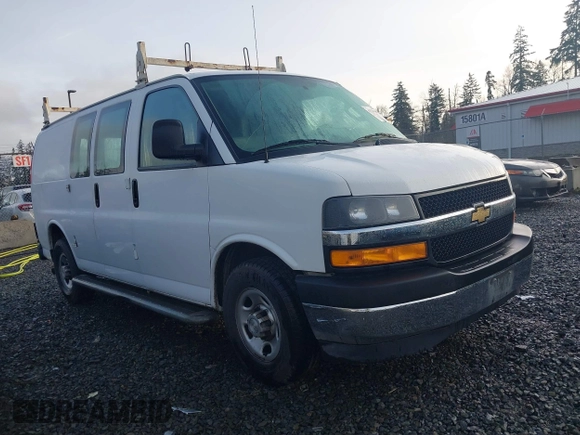 2018 Chevrolet Express Cargo Van with VIN 1GCWGAFG4J1904400, listed as a IAAI auction lot 41754700 with 119,196 mi miles. Bid and sale history available at carsss.com. Image 1.