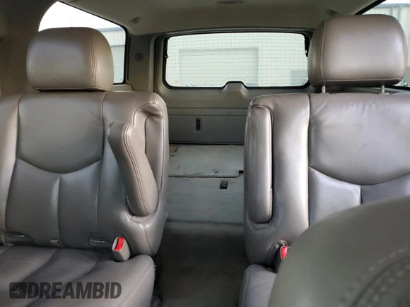 2005 Chevrolet Suburban LS with VIN 3GNFK16Z35G100166, listed as a Copart auction lot 80212574 with 273,151 mi miles and Salvage Title. Bid and sale history available at carsss.com. Image 10.