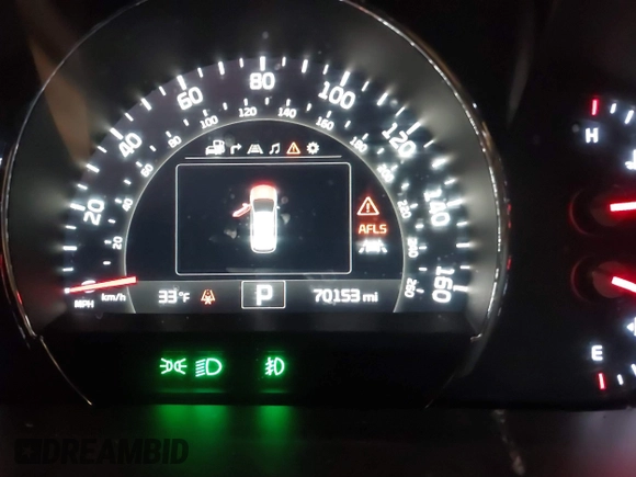 2018 Kia Sorento SX with VIN 5XYPKDA55JG388400, listed as a IAAI auction lot 41332048 with 70,153 mi miles and . Bid and sale history available at DreamBid. Image 16.