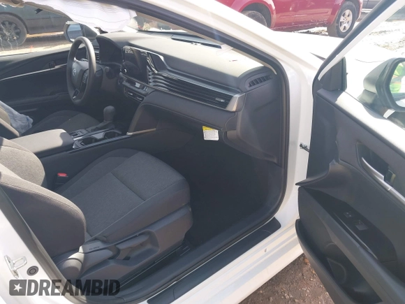 2025 Toyota Camry LE with VIN 4T1DAACK3SU529581, listed as a IAAI auction lot 41376433 with 5,283 mi miles and . Bid and sale history available at DreamBid. Image 5.