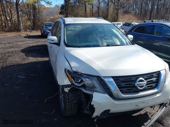 2018 Nissan Pathfinder SV with VIN 5N1DR2MM8JC678815, listed as a IAAI auction lot 41502348 with 44,563 mi miles. Bid and sale history available at carsss.com. Image 1.