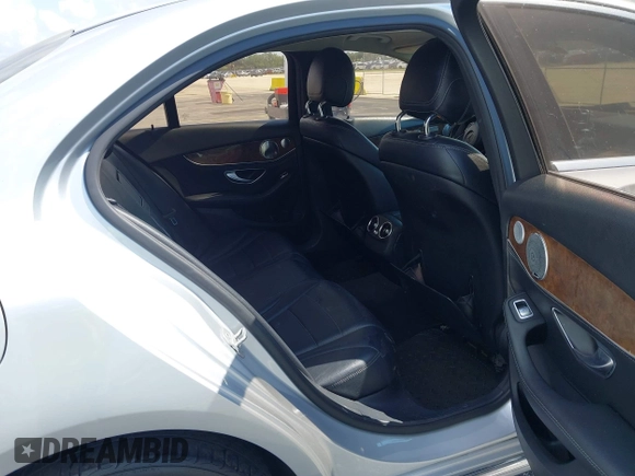 2015 Mercedes-Benz C 300 Luxury with VIN 55SWF4KB9FU033375, listed as a IAAI auction lot 42186200 with 115,307 mi miles and . Bid and sale history available at carsss.com. Image 8.