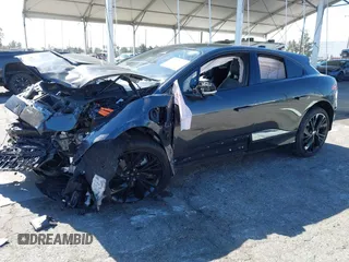 2024 Jaguar I-Pace R-Dynamic HSE z VIN SADHM2S10R1632727, wystawiony jako IAAI lot #41670704 z przebiegiem 4110 mil mil oraz . Historia ofert i sprzedaży dostępna na DreamBid. Obrazek 2.