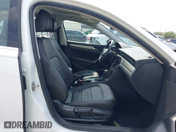 2021 Volkswagen Passat SE z VIN 1VWSA7A32MC014376, wystawiony jako IAAI lot #42314372 z przebiegiem 81 209 mil mil oraz . Historia ofert i sprzedaży dostępna na DreamBid. Obrazek 5.