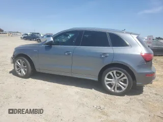 2014 Audi SQ5 with VIN WA1VGBFP5EA074284, listed as a Copart auction lot 62753075 with 82,875 mi miles and Salvage title. Bid and sale history available at DreamBid. Image 2.