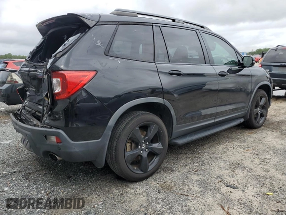 2019 Honda Passport Elite with VIN 5FNYF8H07KB015815, listed as a Copart auction lot 71529484 with 136,228 mi miles and Non Repairable. Bid and sale history available at carsss.com. Image 3.