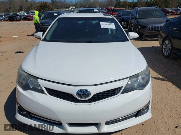2012 Toyota Camry L with VIN 4T1BF1FK1CU169555, listed as a IAAI auction lot 41689152 with 111,225 mi miles. Bid and sale history available at carsss.com. Image 12.