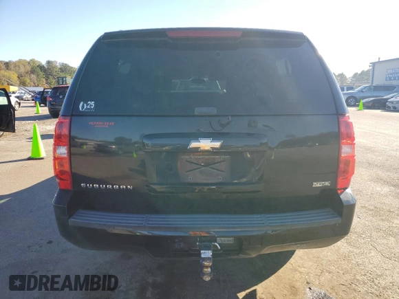 2010 Chevrolet Suburban LS with VIN 1GNUCHE02AR203315, listed as a Copart auction lot 82973604 with 265,282 mi miles and Clean Title. Bid and sale history available at carsss.com. Image 6.
