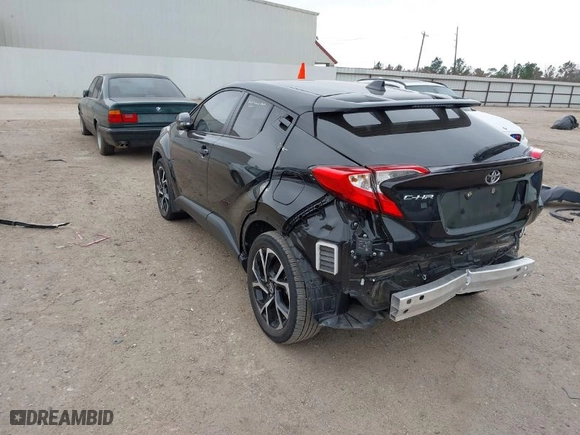 2021 Toyota C-HR LE with VIN NMTKHMBX7MR131687, listed as a IAAI auction lot 41582512 with 30,691 mi miles. Bid and sale history available at carsss.com. Image 3.