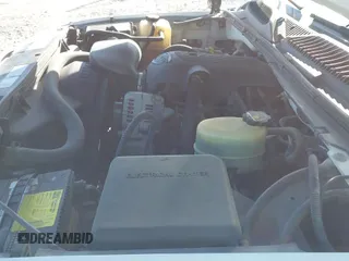 2001 Chevrolet Silverado 2500 с VIN 1GCGK29U81Z218548, выставлен на аукционе IAAI как лот 41442231 с пробегом 209 009 миль миль и . История ставок и продаж доступна на DreamBid. Изображение 12.