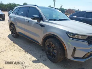 2022 Kia Sorento X-Line SX Prestige with VIN 5XYRKDLF7NG097255, listed as a IAAI auction lot 42571296 with 77,468 mi miles and . Bid and sale history available at DreamBid. Image 1.