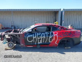 2010 Chevrolet Camaro 2SS z VIN 2G1FT1EW0A9120207, wystawiony jako IAAI lot #42108095 z przebiegiem Nie podano mil oraz . Historia ofert i sprzedaży dostępna na DreamBid. Obrazek 14.